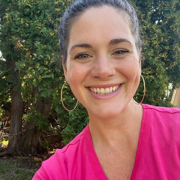 Meet your Posher, Nicole - Picture 9 of 14